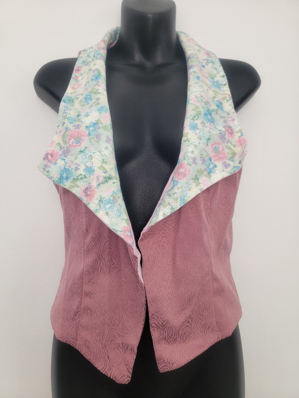 Floral-Lined Mauve Women's Vest